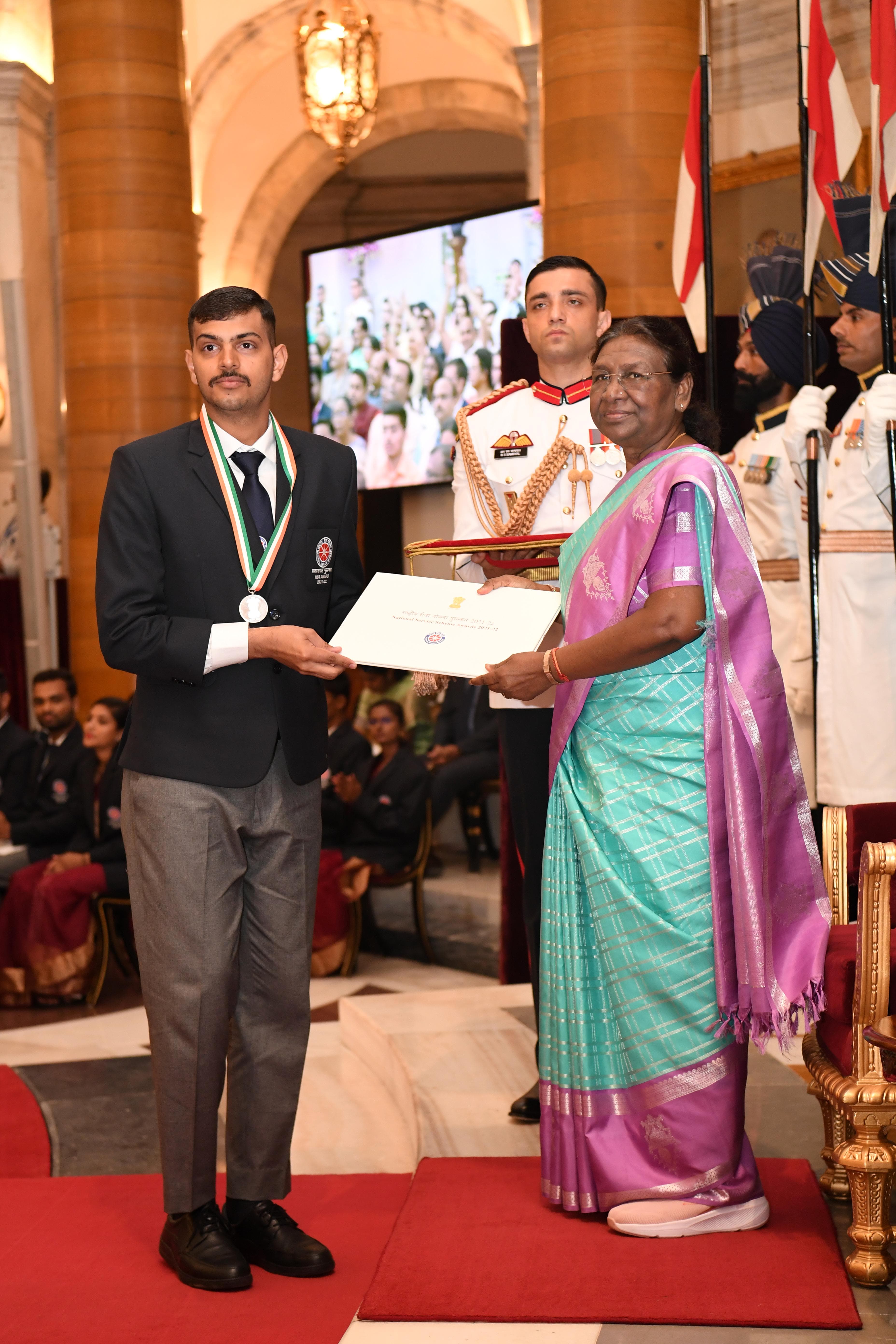 Anuj Phalswal - President's Awardee receiving award
